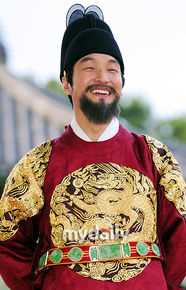 韩石圭()精选剧照