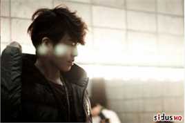 金宇彬(/KimWoo Bin)生活照壁纸壁纸