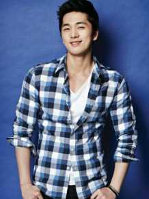 高清李現塡（正确汉字名）(；Lee Hyun Jin)性感图片