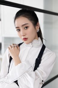 王梓薇活动图图片图集