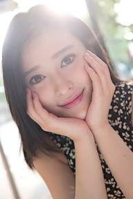 最新刘妙性感图片