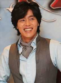 最新崔成国(Choi Seong-guk)壁纸