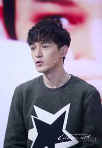 胡歌(Hugh)大戏看北京前后照片