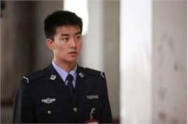 高旭阳预备警官生活照相册