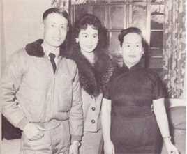 林黛(Yueru Cheng (本名) / Linda)与家人壁纸壁纸