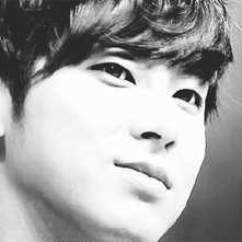 郑允浩(ユンホ（ユノ）、Jung Yunho、Jeong Yoonho)笑靥如喵的前后照片