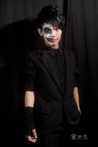 曾浩文(Holman Zeng)魔幻照前后照片