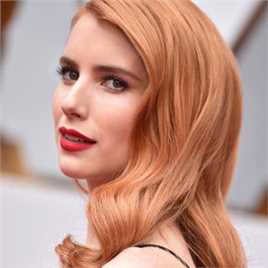 艾玛·罗伯茨(Emma Roberts)工作照前后照片