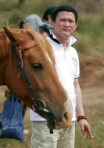 宋阳工作照性感图片壁纸