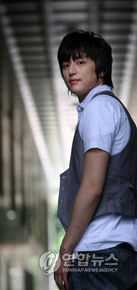 权律( KwonYul)早期作品奔跑吧鲭鱼不良丈夫大王世宗壁纸壁纸