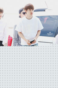 都敬秀(（韩文名）、Doh Kyungsoo、D.O.（官方艺名）、都暻秀（曾用名）、度庆洙（误译）)机场画报图片图册