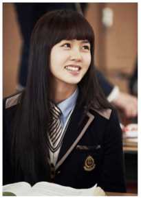 金所泫(，Kim So Hyun)金所炫校服照壁纸壁纸