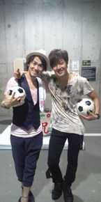 金贤重((韩)Kim Hyun Joong(英)キム·ヒョンジュン(日))中村直树与前后照片