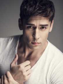 最优质朱利安姜(Julien Kang)生活照