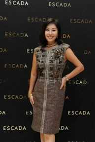 崔明吉()活动性感图片图集