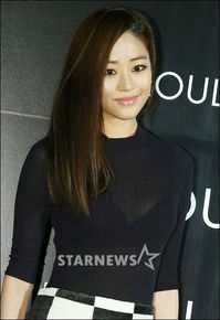 金孝珍(，Kim Hyo-Jin)活动出席图片图集