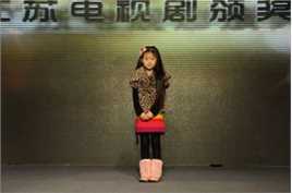 高清张子嫣在《借枪》江苏电视台中的图集