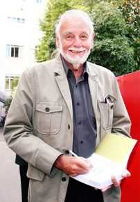 乔治·A.·罗梅罗(George A. Romero)前后照片