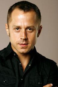 精选吉奥瓦尼·瑞比西(Giovanni Ribisi)