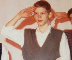 约瑟夫·摩根(Joseph Morgan)小时候的素颜照壁纸