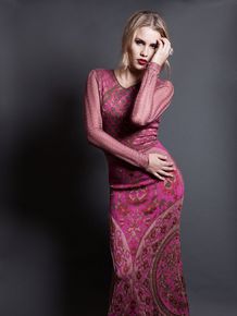 克莱尔·霍尔特(Claire Holt)最新克莱尔霍尔特杂志图集