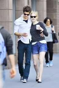 艾玛·斯通(Emma Stone)艾玛和加菲前后照片