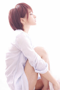 高清易易紫(Niki)图片