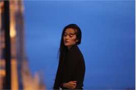 秦雪街拍图片图集