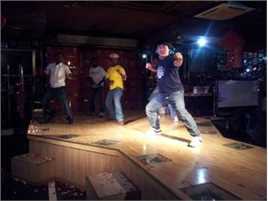 陈童(Charlie)外交会演出壁纸壁纸