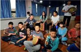 陈童(Charlie)教学中的舞台壁纸壁纸