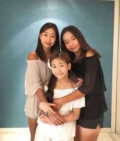 朴旻厦(Park Min Ha/)家人生活照