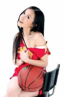 最新做性感篮球宝贝的CEO美女壁纸