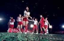 优质代言饮料化身足球宝贝的张靓颖美女相册