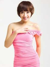 精选韩媛媛拍摄粉衣,清纯外表若邻家少女_图册