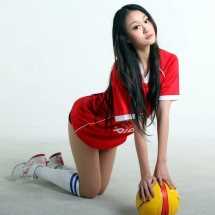 最新广州恒大啦啦队员,修长大长腿惹人遐想_壁纸