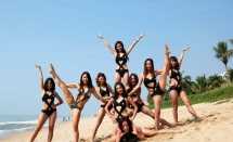 高清亚运沙排宝贝三亚海滩,蓝天碧水秀迷人身段_图册