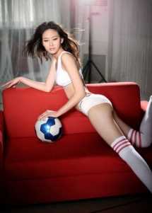 最全性感湿身足球美女相册