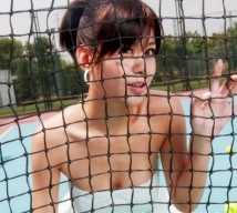 精选美女大学生化身网球美女图册