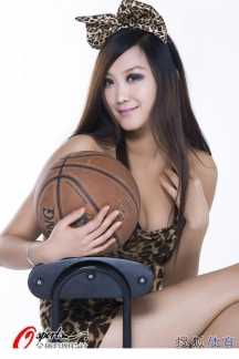 精选宝贝劈腿篮球遮私处图册