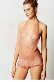 天使超模布里奇特高清内衣大片,薄纱翘臀甜美清新