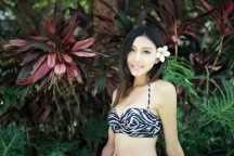 性感模特比基尼大长腿