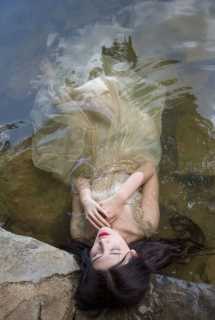 最全郑伊水中湿身仙气逼人壁纸