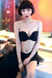最全美女肖雨轩黑色内衣性感撩人壁纸