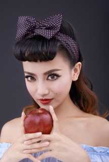 优质喻曦复古宛如油画美人图片