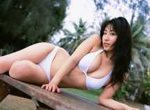 特别专辑佐藤寛子性感长发美女图片