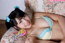 高清Rina俏皮比基尼嫩妹图册