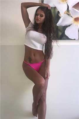 印度美女翘臀性感比基尼身材人体艺术