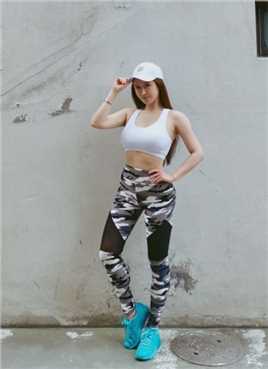 高清活力四射丰满性感私人美女教练翘胸大满满的诱惑图片图集