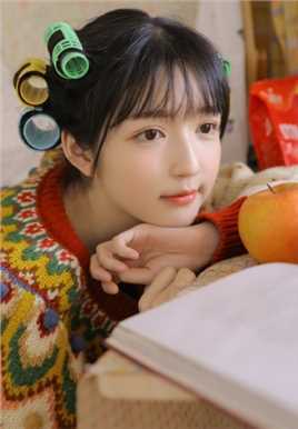 最全可爱邻家漂亮萝莉美女撩人做头发闺房清纯养眼图片相册