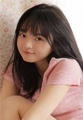 优质邻家清纯美女熟睡私房照内衣香艳诱惑图片相册